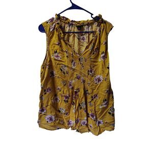 Torrid Size 1 Yellow Floral Deep V-Neck Sleeveless Blouse